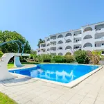 Διαμέρισμα Cozy 1-bedroom Apartment, Pool,
