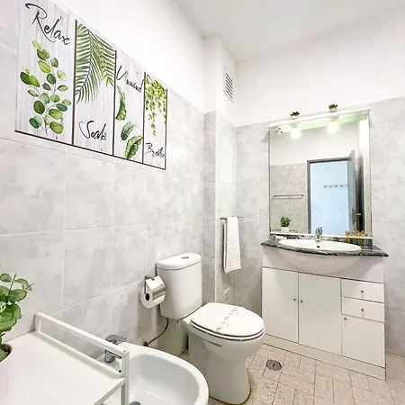 Cozy 1-bedroom Apartment, Pool, *