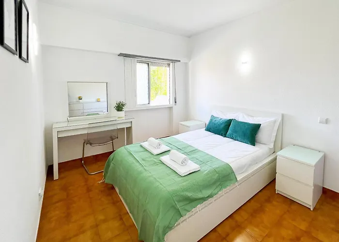 Cozy 1-bedroom Apartment, Pool, 아파트