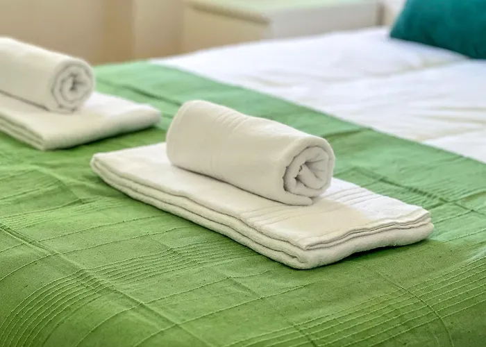 Cozy 1-bedroom Apartment, Pool, 알부페이라