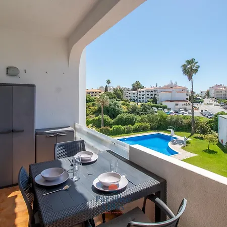 Cozy 1-bedroom Apartment, Pool, شقة البوفيرا