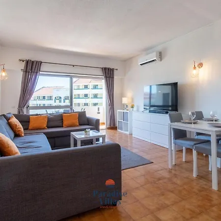 Cozy 1-bedroom Apartment, Pool, Lägenhet Albufeira